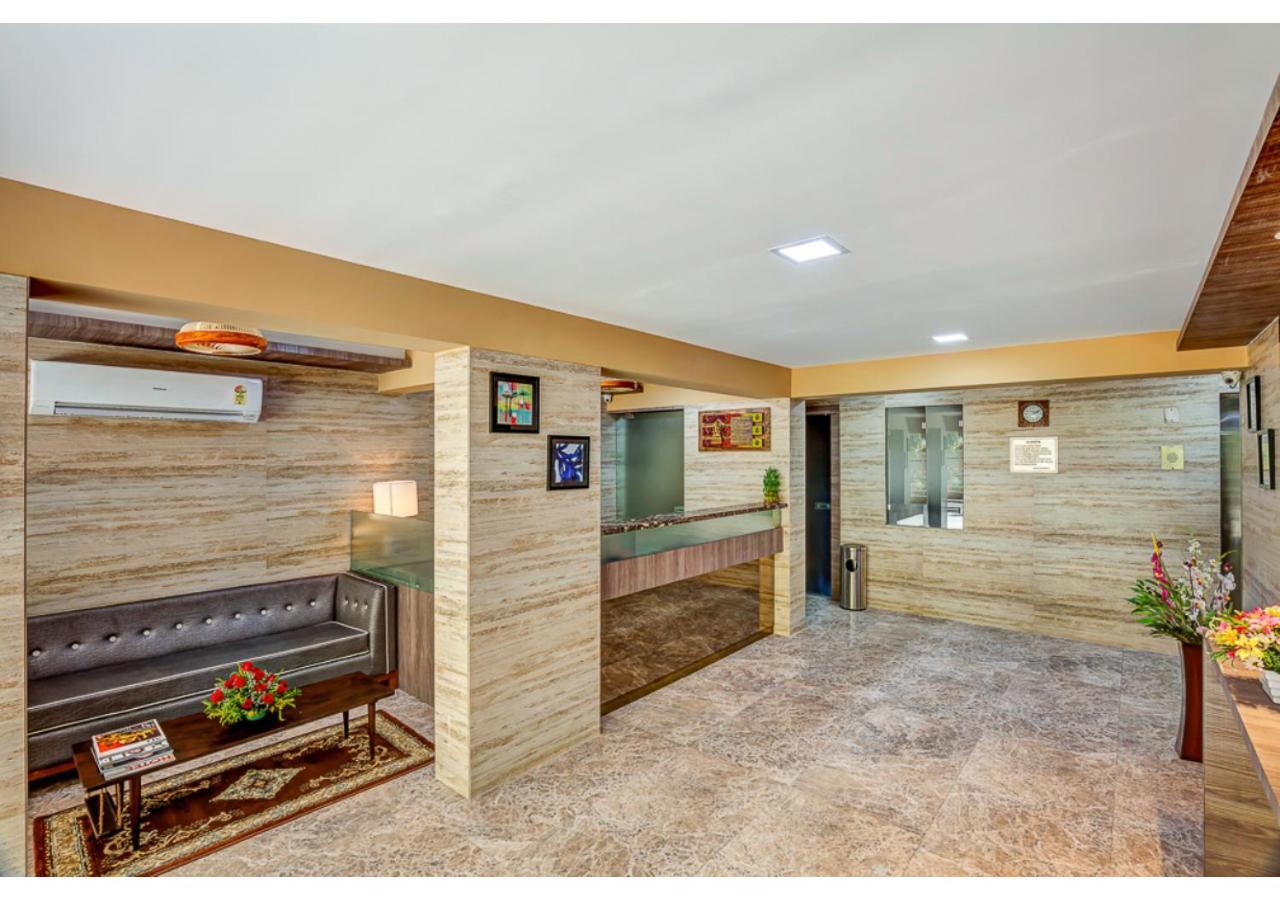 מומביי Ashok Deluxe Apartments, Marol Andheri East מראה חיצוני תמונה