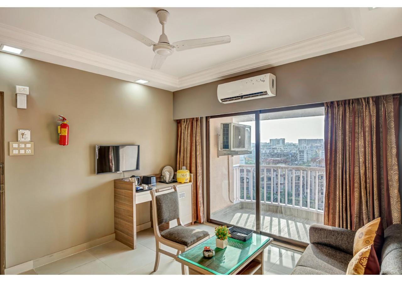 מומביי Ashok Deluxe Apartments, Marol Andheri East מראה חיצוני תמונה